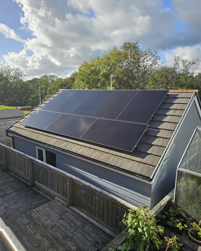 Aiko solar panels with Tigo optimisers, Carmarthenshire