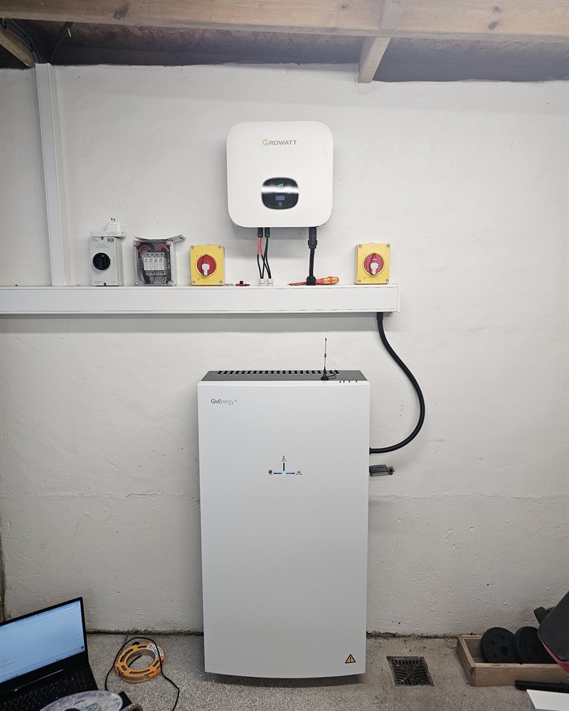 GivEnergy AIO unit and Growatt inverter installed together